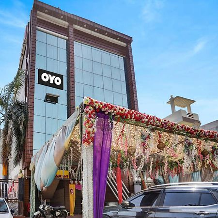 Chaya Hotel And Banquet Hall Kanpur Bagian luar foto